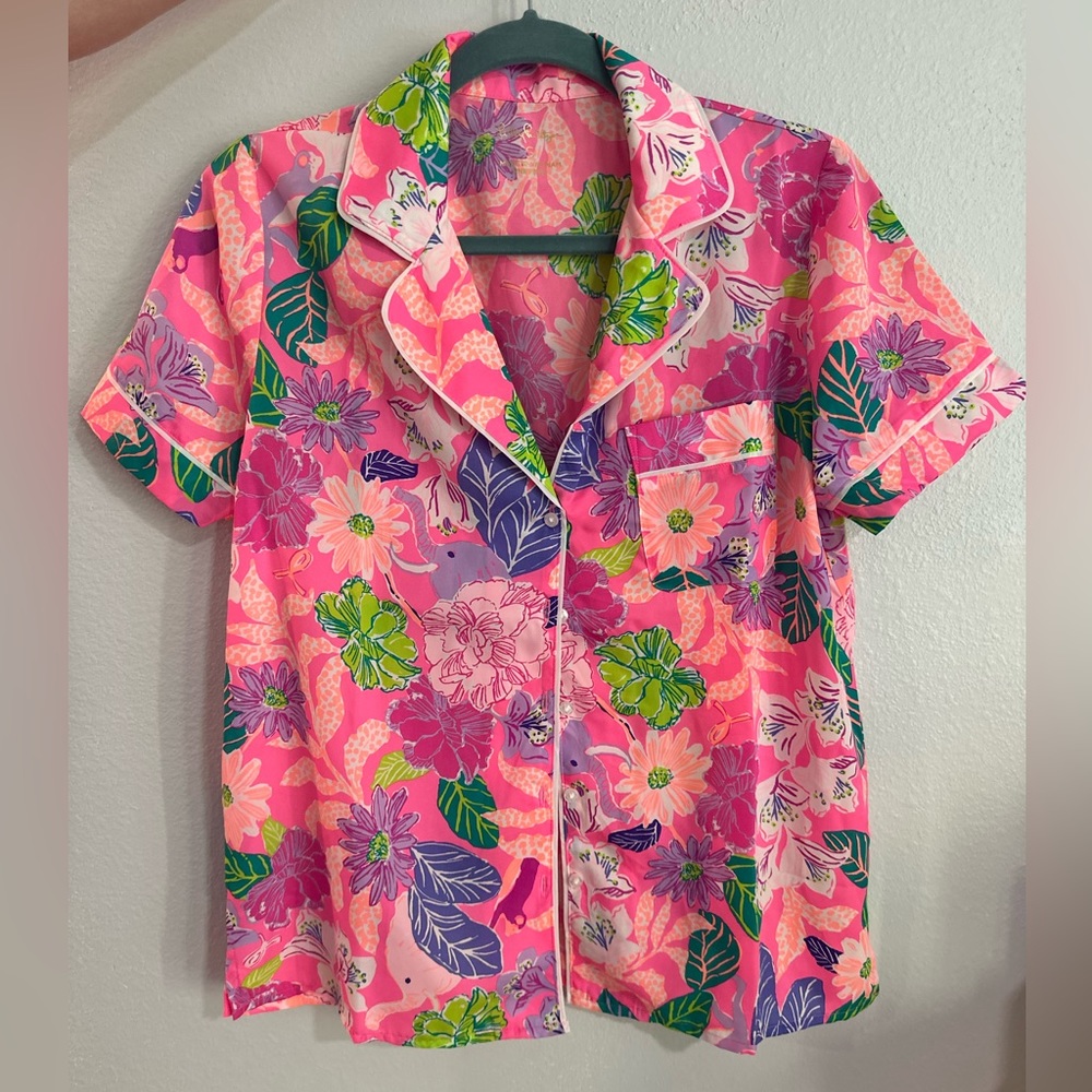 Lilly Pulitzer Teagan PJ Woven SS Top in Pink Isle!